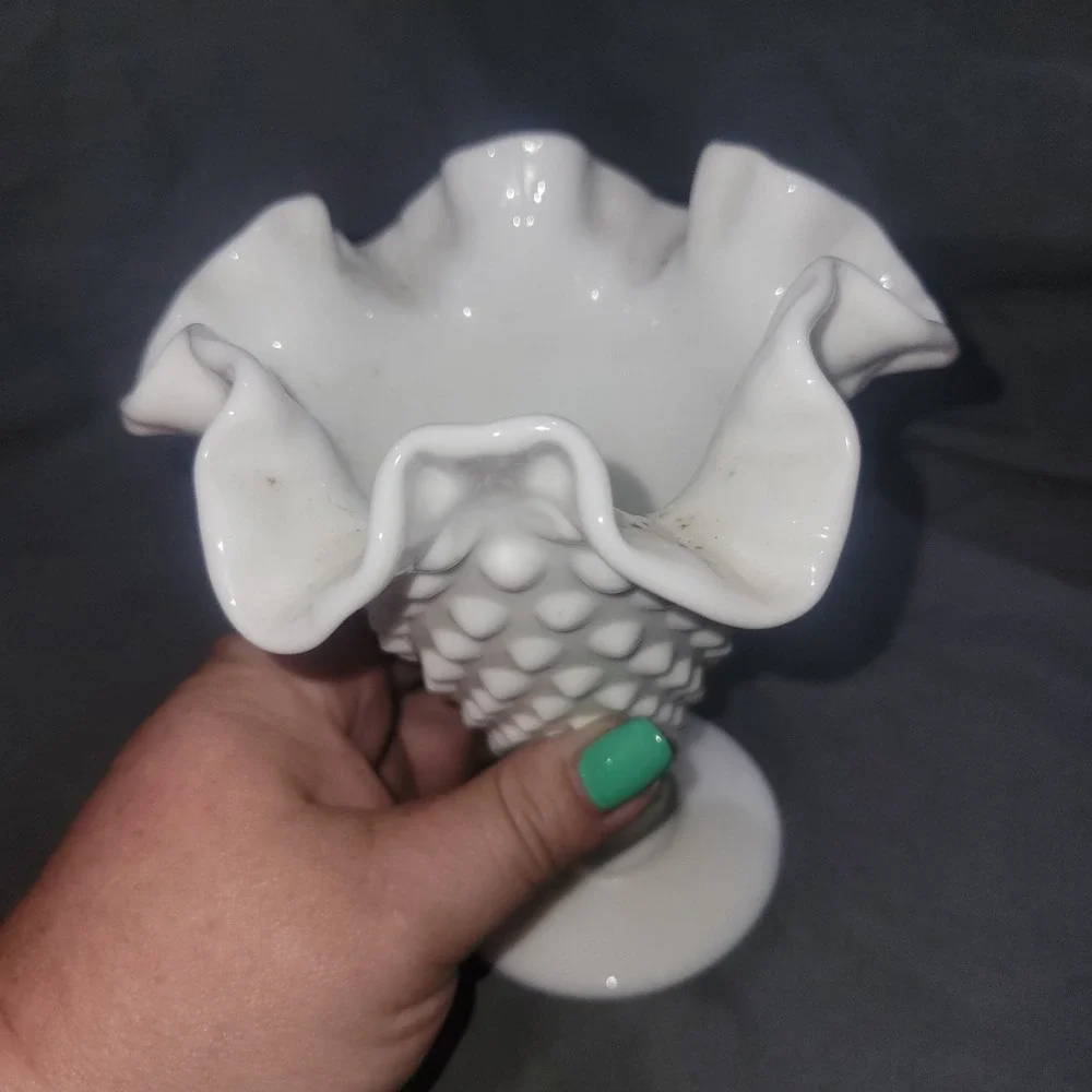 VTG Fenton Hobnail Milk Glass Trumpet Vase Ruffled Edge 8